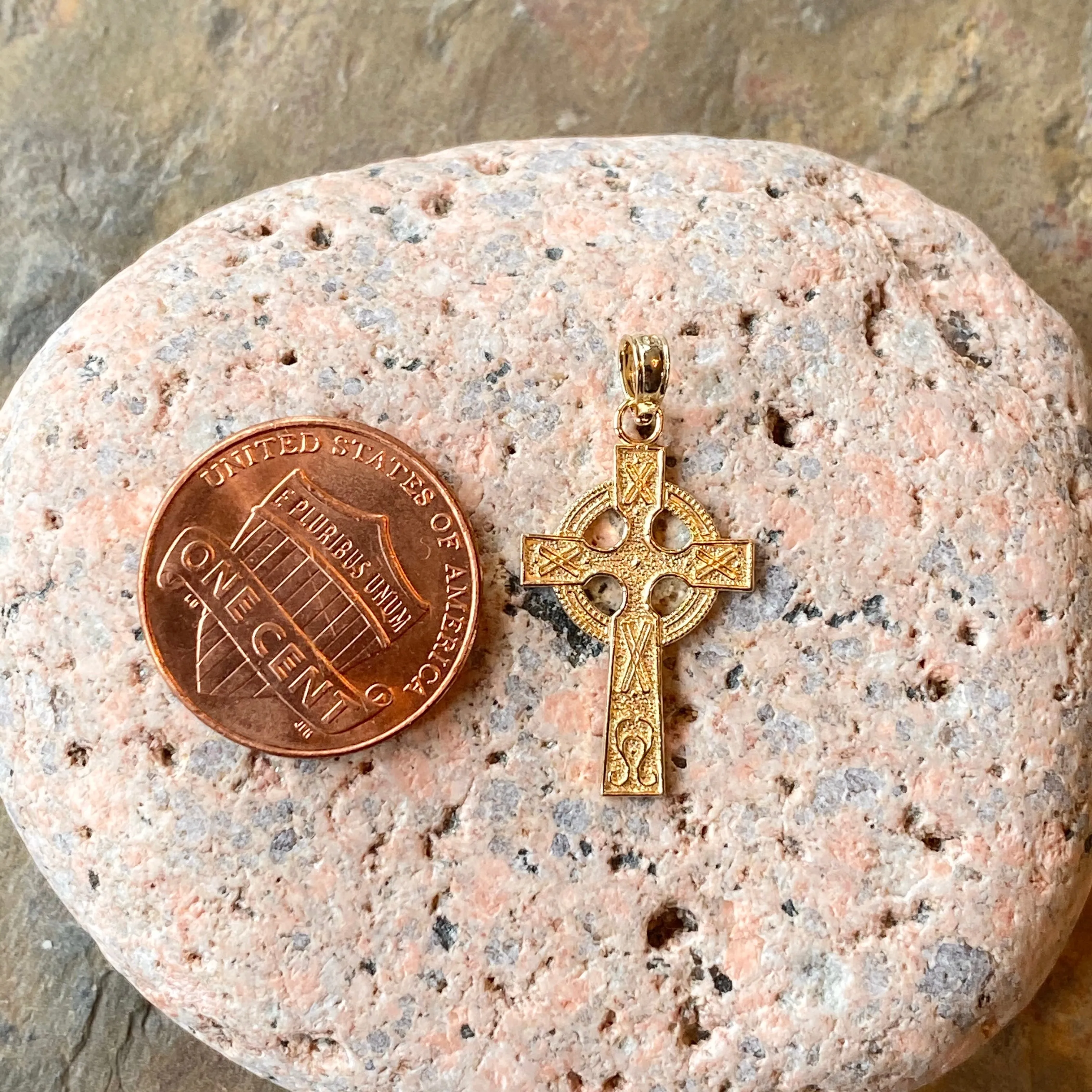 10KT Yellow Gold Textured Celtic Cross Pendant