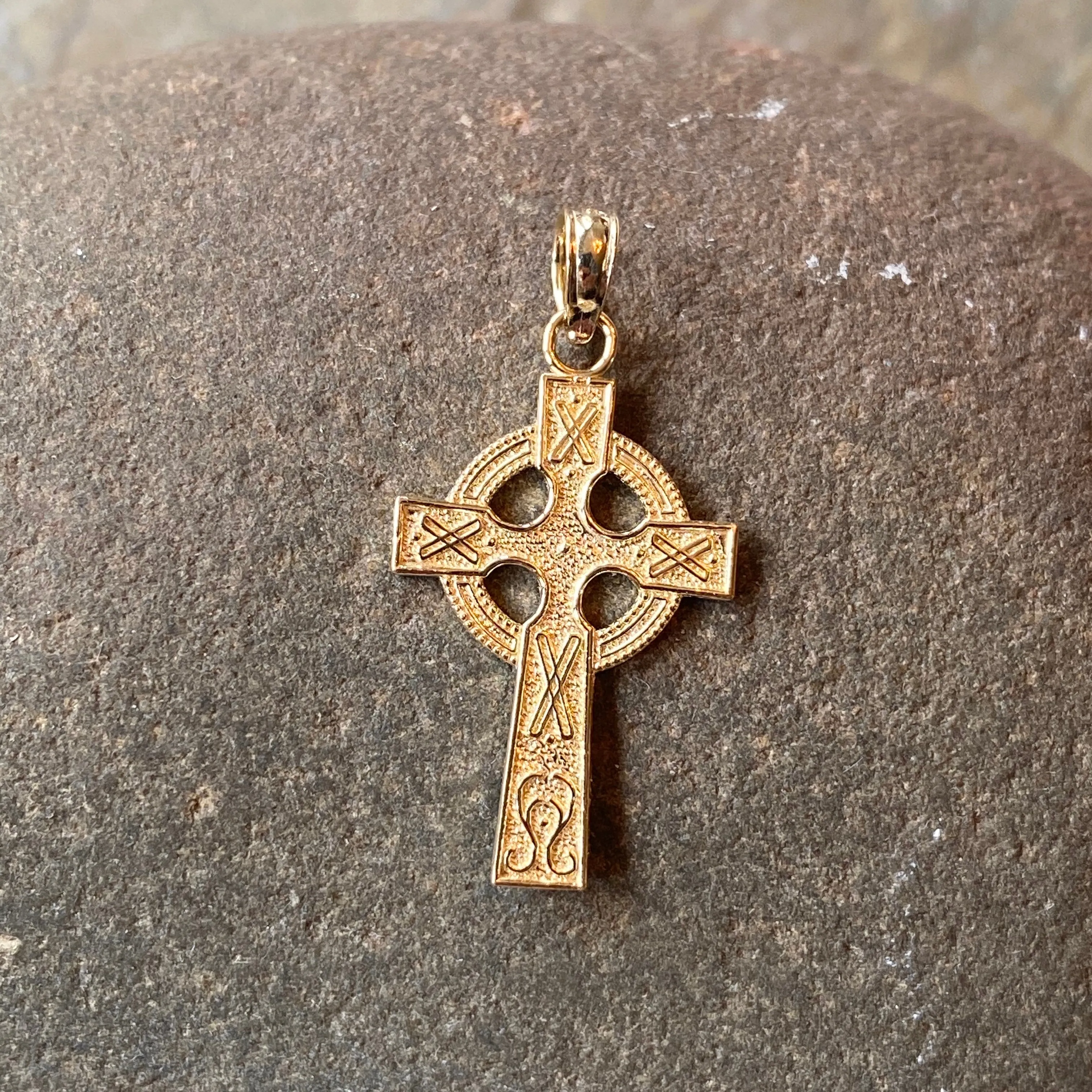 10KT Yellow Gold Textured Celtic Cross Pendant