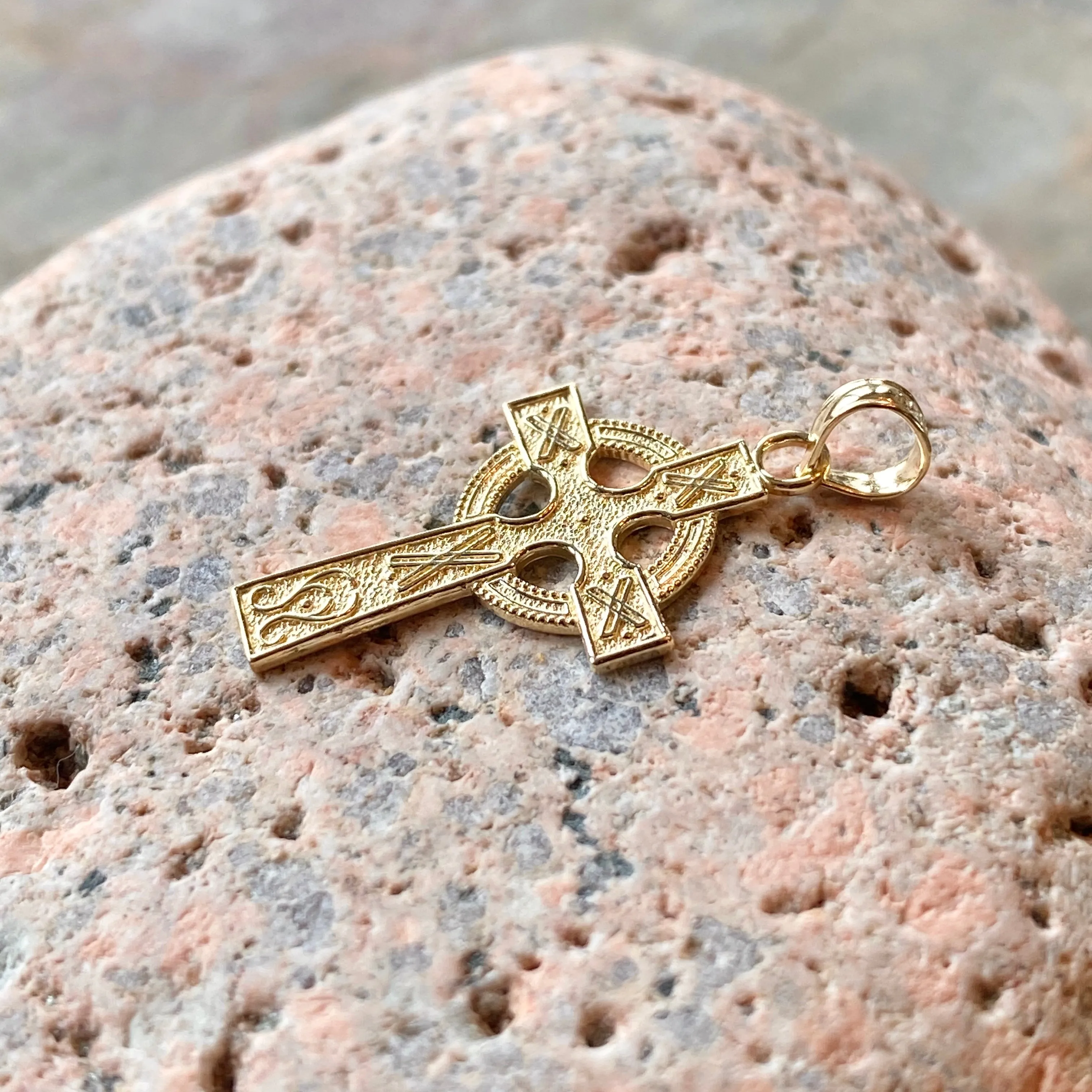 10KT Yellow Gold Textured Celtic Cross Pendant