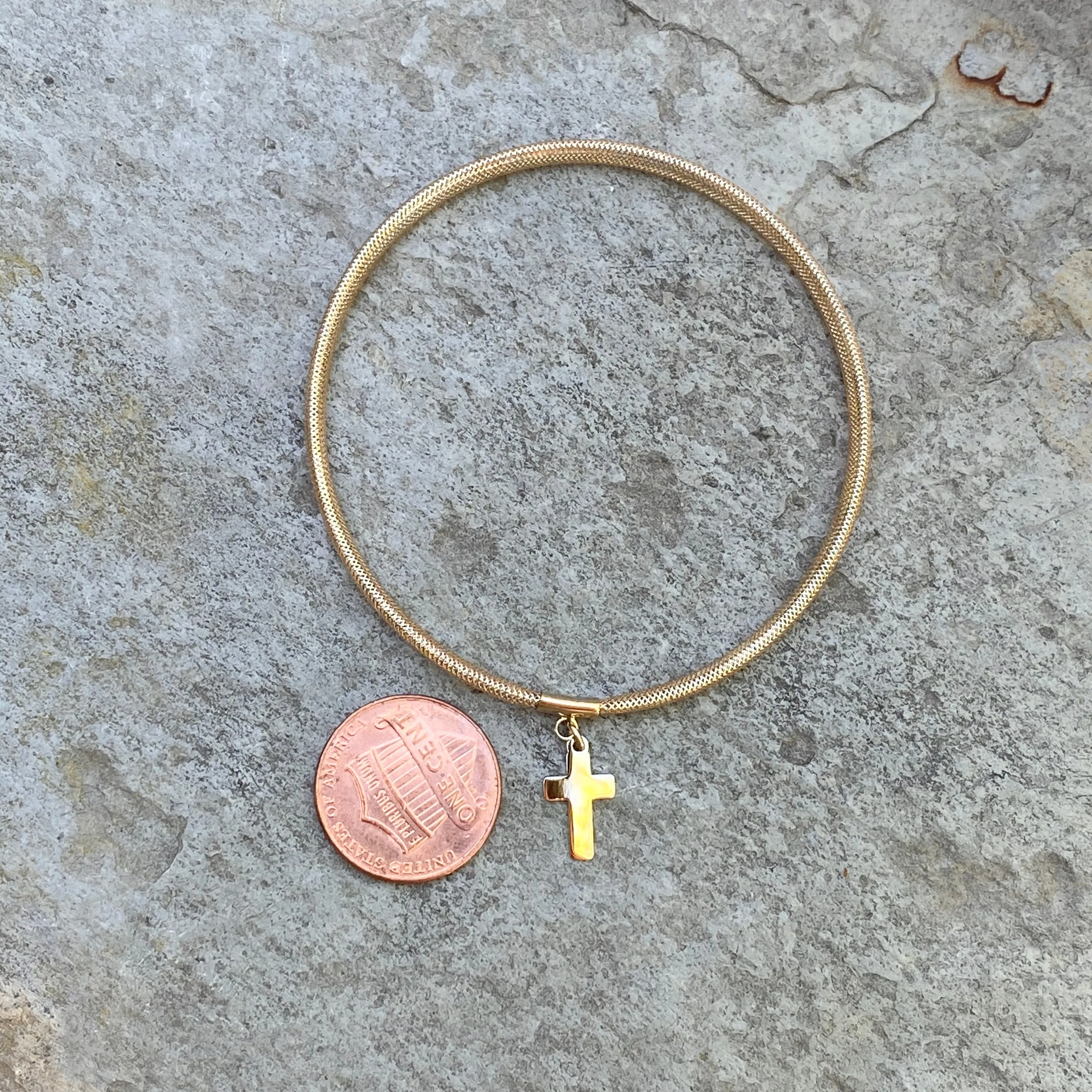14KT Yellow Gold Mesh Stretch with Cross Charm Bangle Bracelet