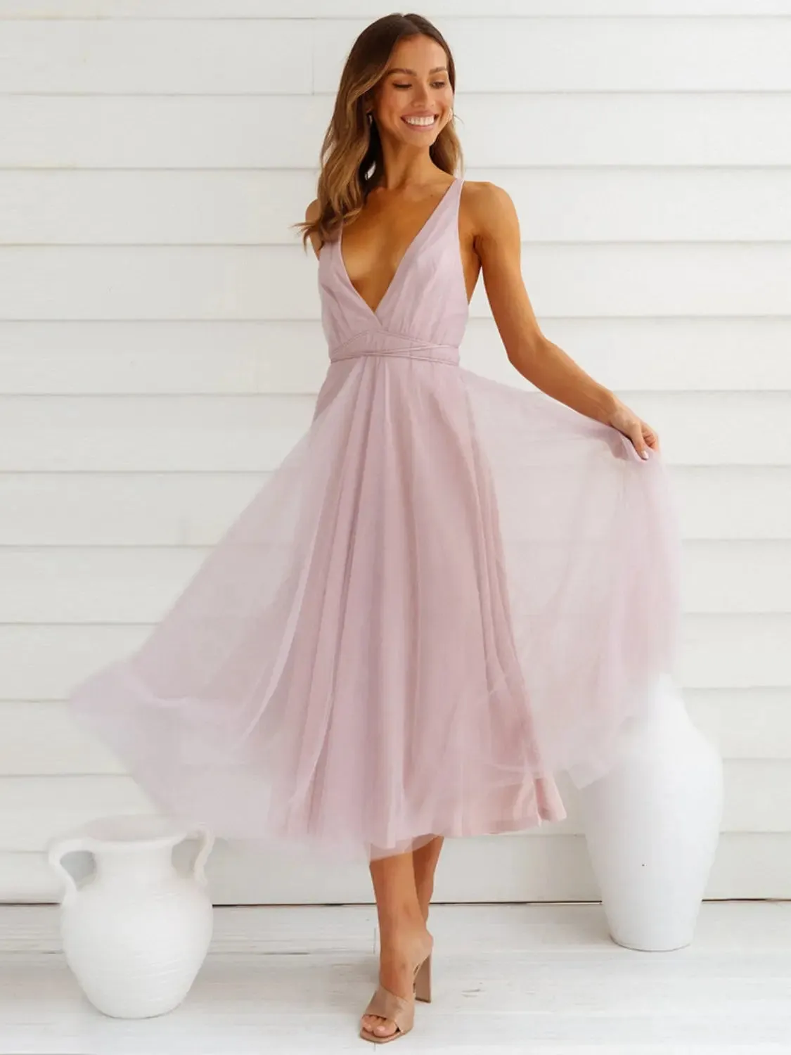 'Ari' Backless Crisscross Sleeveless Midi Dress