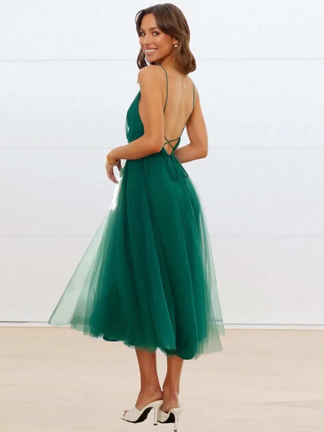 'Ari' Backless Crisscross Sleeveless Midi Dress