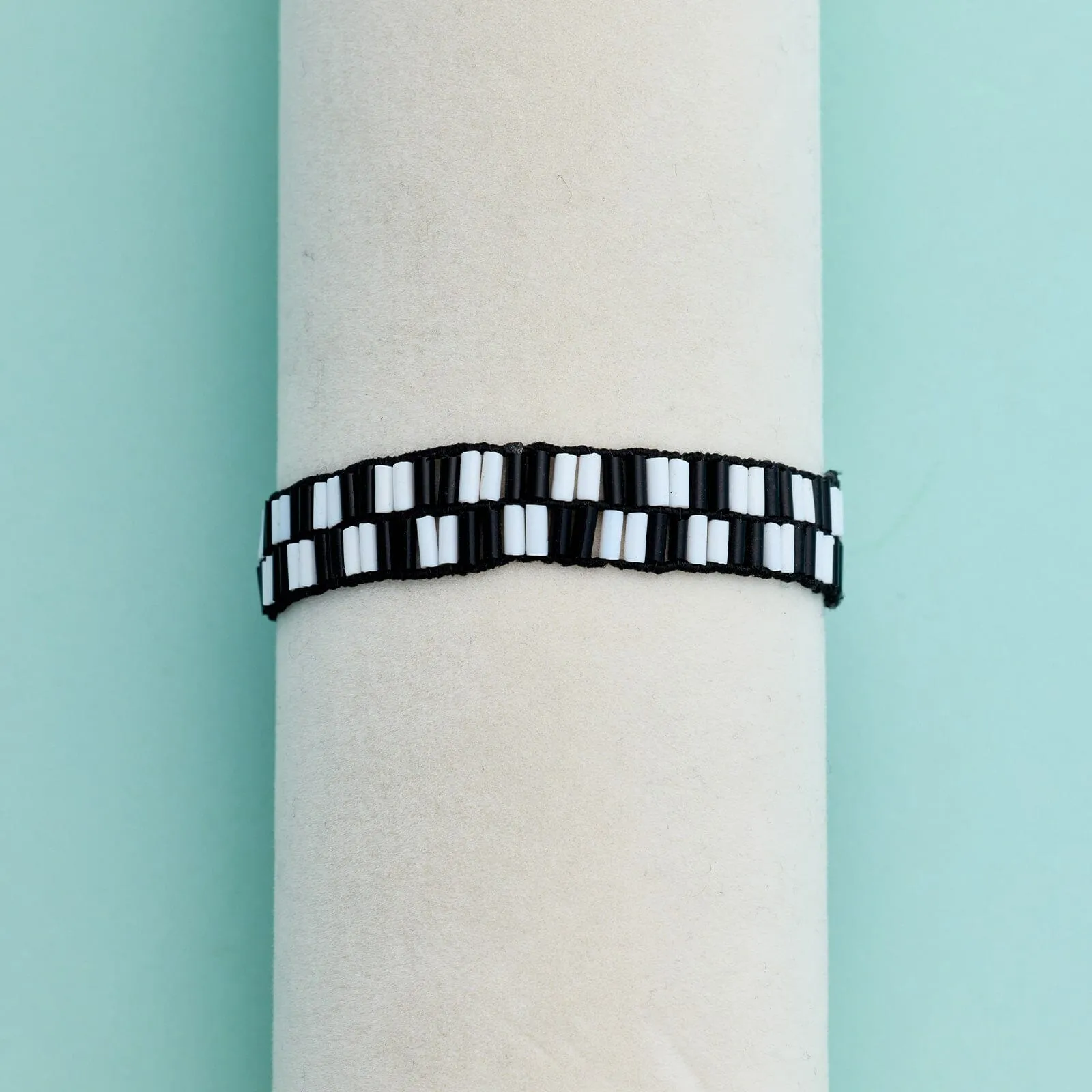 Checkerboard Bead Stretch Bracelet