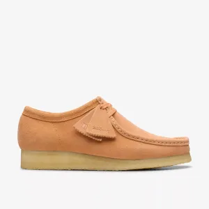 Clarks Men's Wallabee Pale Peach Suede 26181402