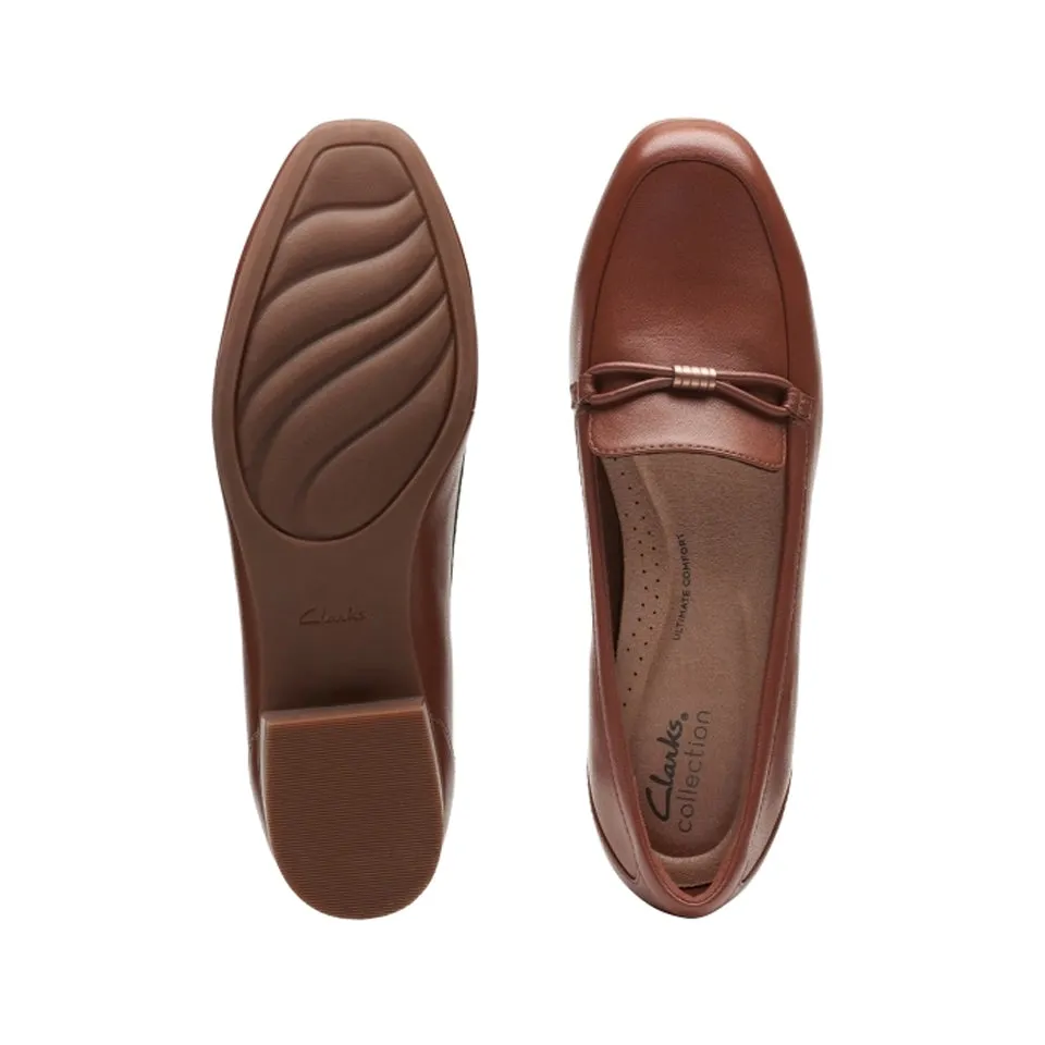 Clarks Women's Juliet Shine Tan Leather 26175181