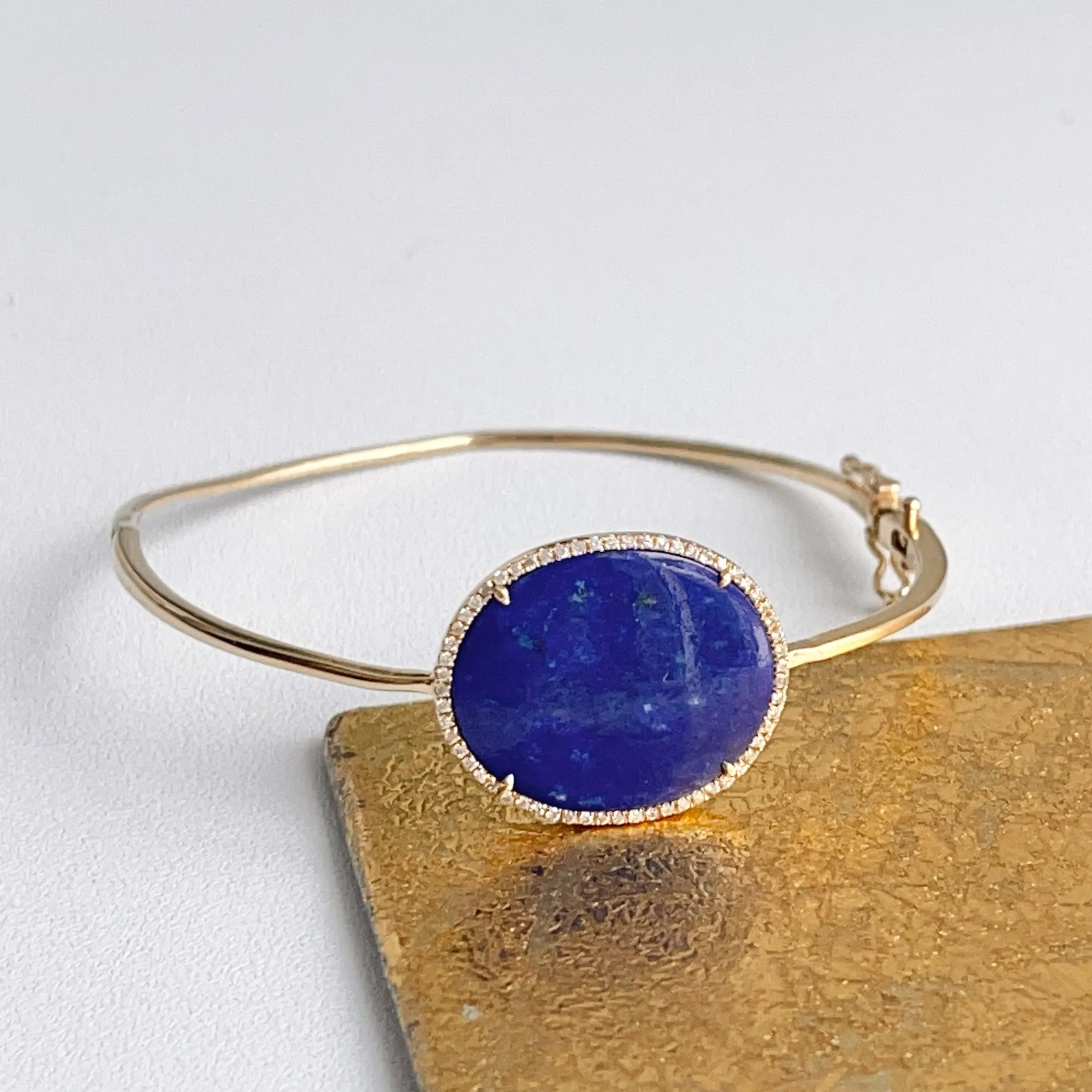 Estate 14KT Yellow Gold Oval Lapis Diamond Halo Bangle Bracelet