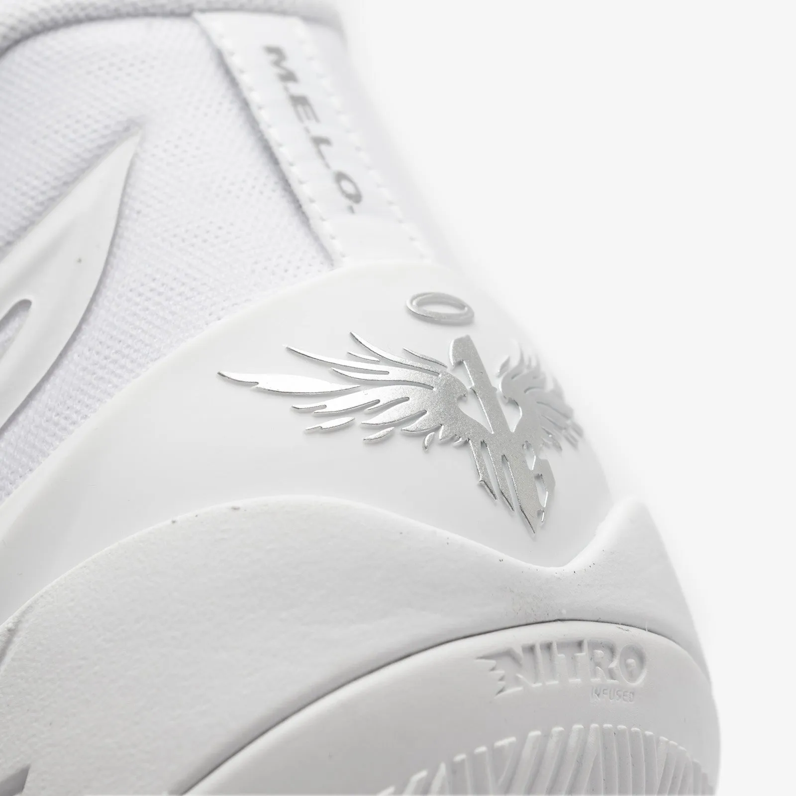 MB.02 Low - Silver