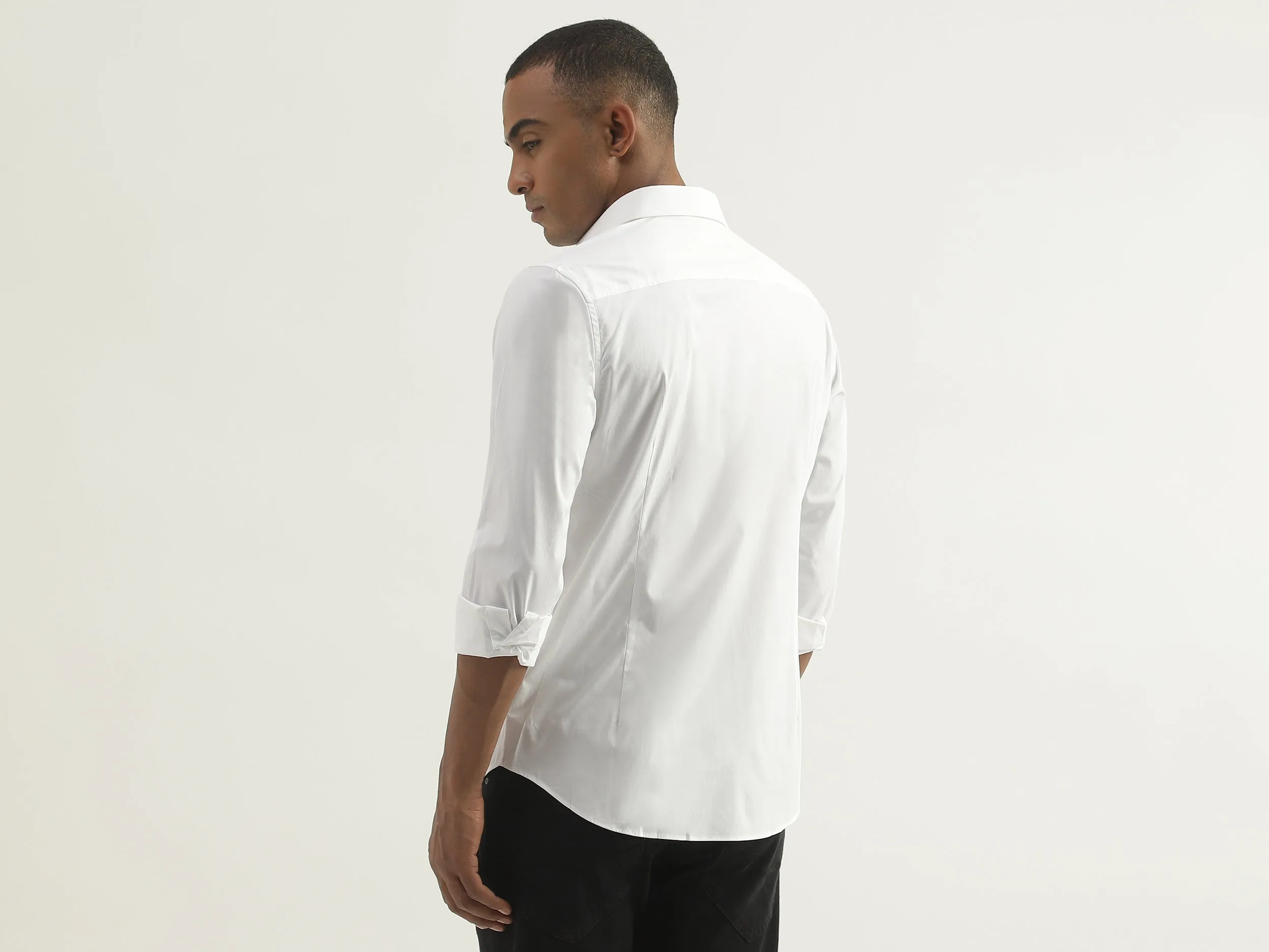 Men White Solid Slim Shirt