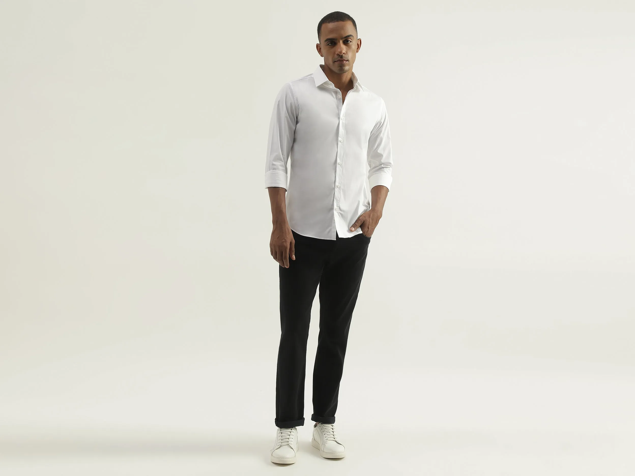 Men White Solid Slim Shirt
