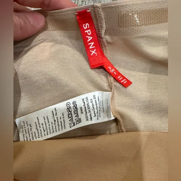 NWOT SPANX nude Thinstincts 2.0 High-Waist Shaping Thong
