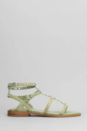 Pandora Flats in green leather