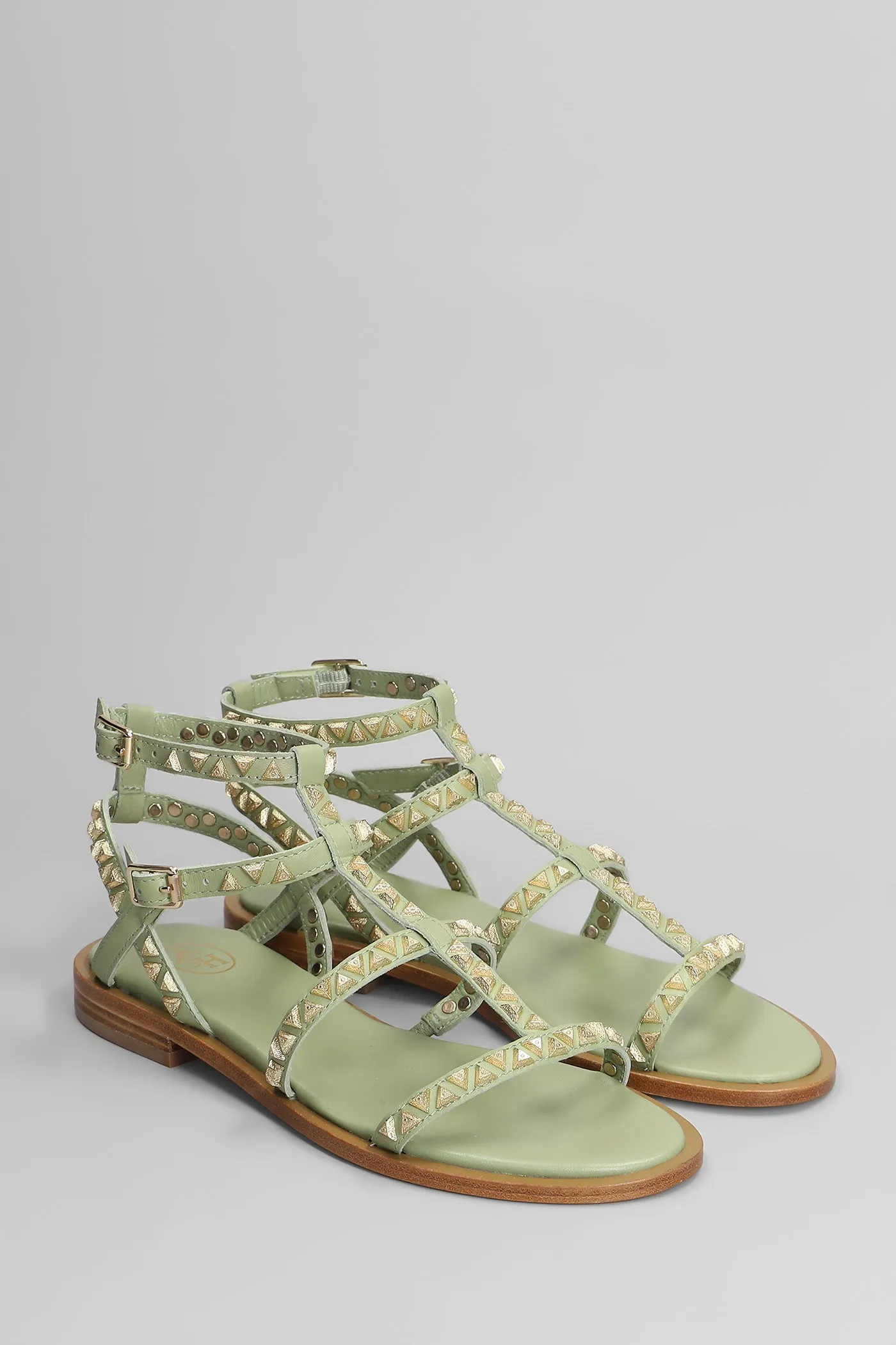 Pandora Flats in green leather
