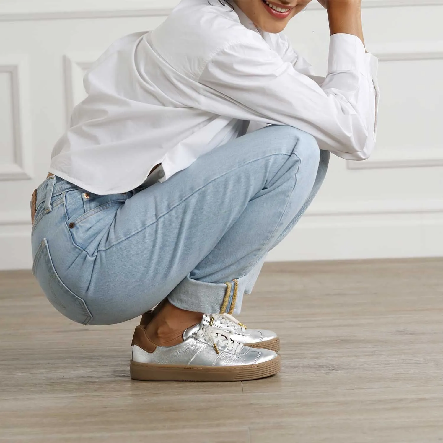 Retro Lace-up Sneaker in Silver Multi -12795