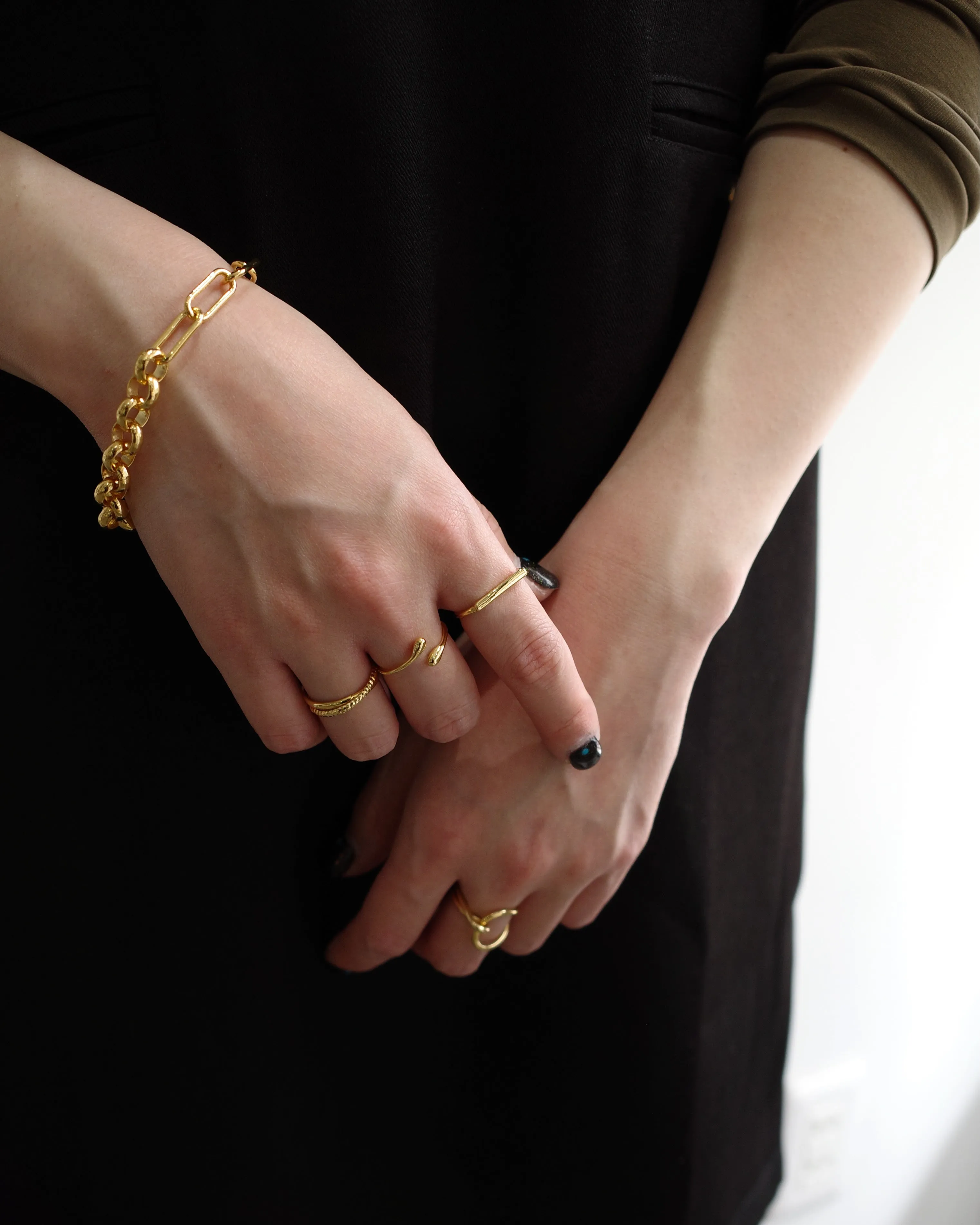 thin straight ring