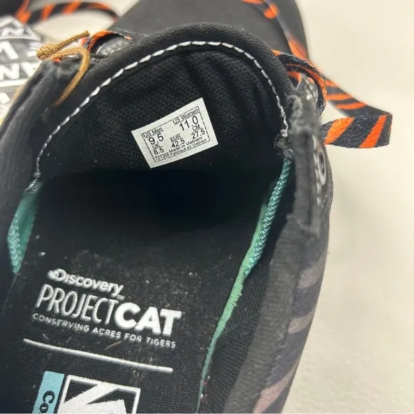 Vans x Discovery Inc Comfycush Project Cat Sneakers - Men's 9.5/Women's 11!